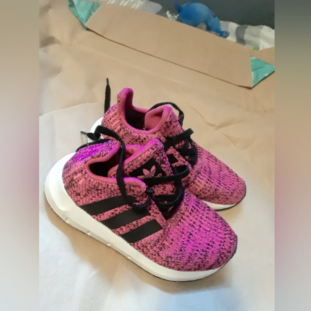 Girls adidas
